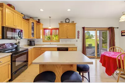 527  Winchester Pass, Richfield, WI 53017 - Photo 9