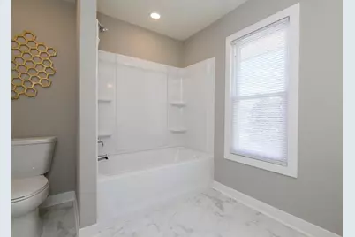 12744 W Fairmount Ave, Butler, WI 53007 - Photo 29