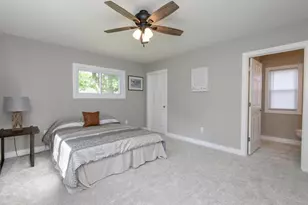 12744 W Fairmount Ave, Butler, WI 53007 - Photo 11