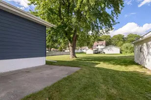 12744 W Fairmount Ave, Butler, WI 53007 - Photo 3