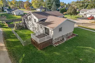 733 E Loos St, Hartford, WI 53027 - Photo 31