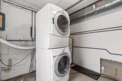 733 E Loos St #735, Hartford, WI 53027 - Photo 25