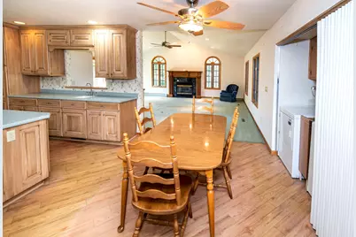 15960  Washington Dr, Brookfield, WI 53005 - Photo 37