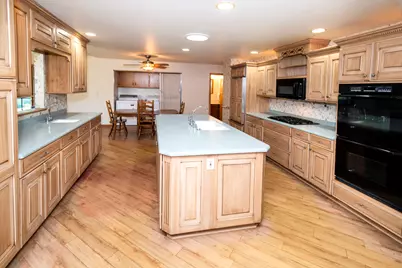 15960  Washington Dr, Brookfield, WI 53005 - Photo 31