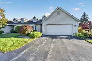 W178N9878 Riversbend Circle, Germantown, WI 53022 - Photo 1