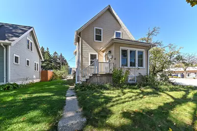 2305 S 83rd St, West Allis, WI 53219 - Photo 5