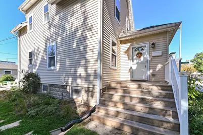 2305 S 83rd St, West Allis, WI 53219 - Photo 3