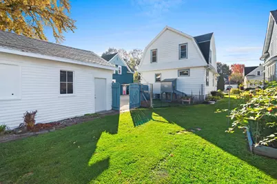 406 E Lincoln Ave, Oshkosh, WI 54901 - Photo 35