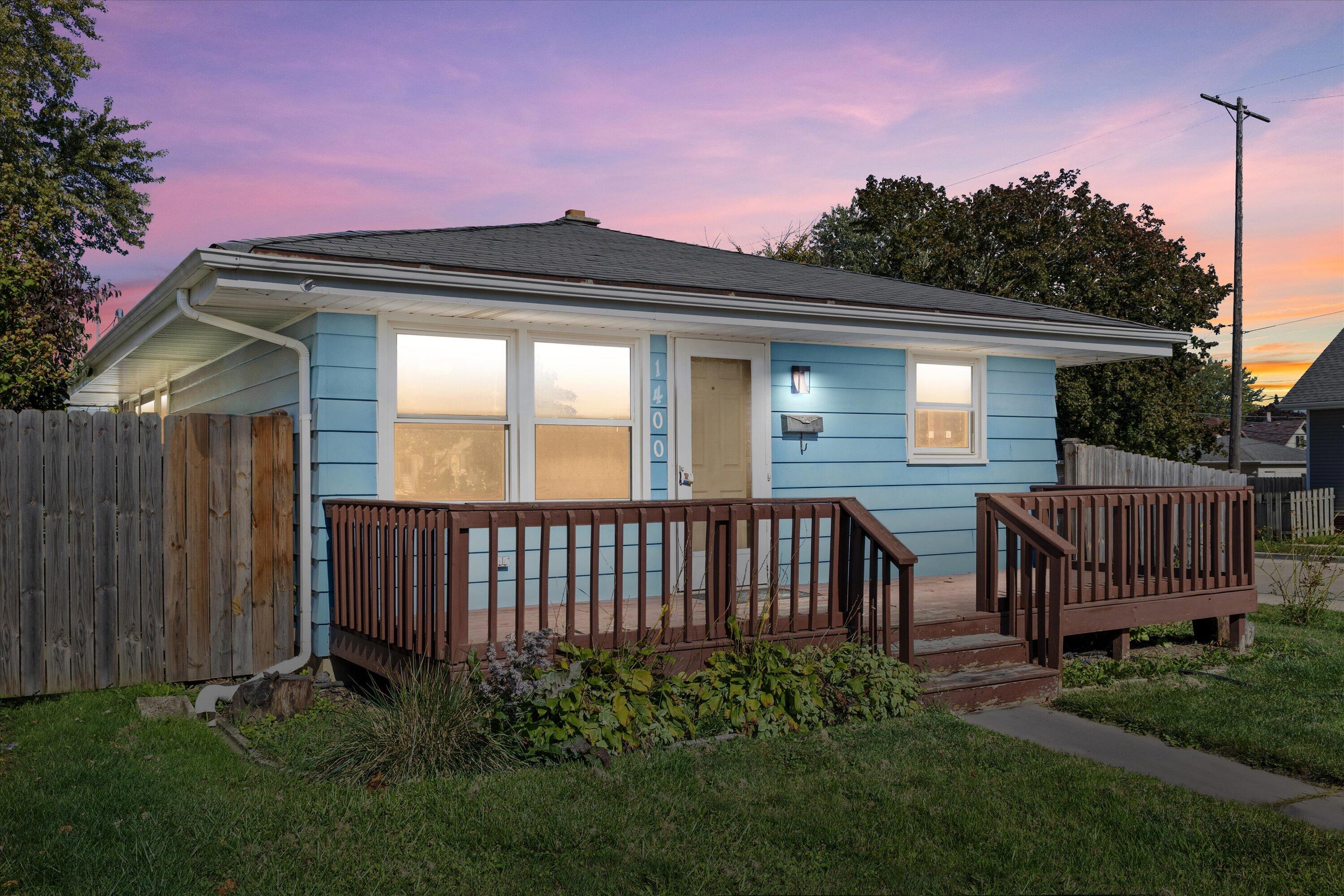 Main Moon Racine Wi 1400 Goold St, Racine, WI 53402 - MLS 1985919 - Coldwell Banker