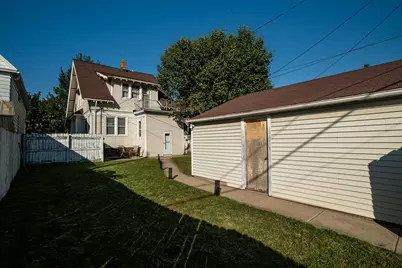 2254 S 28th St, Milwaukee, WI 53215 - Photo 43
