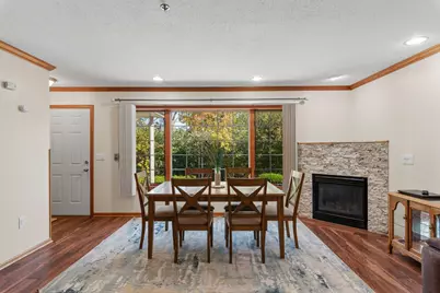 10020 W Whitnall Edge Dr #D, Franklin, WI 53132 - Photo 9