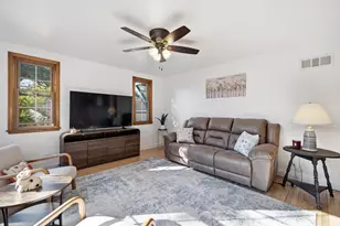 720 Aspen St, South Milwaukee, WI 53172 - Photo 9