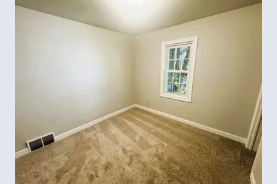 2227 S 63rd St, West Allis, WI 53219 - Photo 23