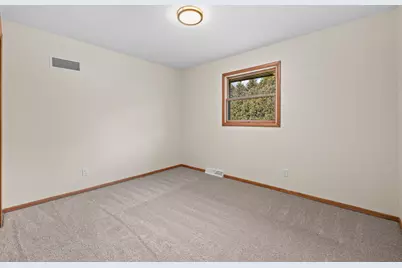 9520 N 45th St, Brown Deer, WI 53223 - Photo 21