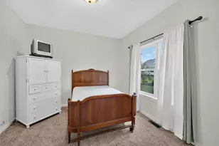 785 Bridlewood Dr, Hartford, WI 53027 - Photo 11