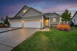 785 Bridlewood Dr, Hartford, WI 53027 - Photo 17