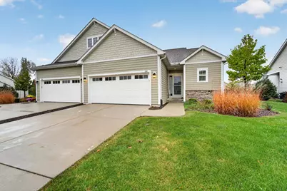785  Bridlewood Dr, Hartford, WI 53027 - Photo 1