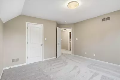 W239N2317  Hawks Meadow Ct, Pewaukee, WI 53188 - Photo 35