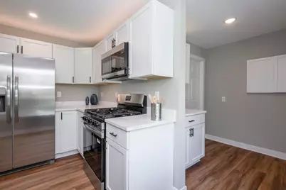 1428 W Fiesta Ln, Mequon, WI 53092 - Photo 15