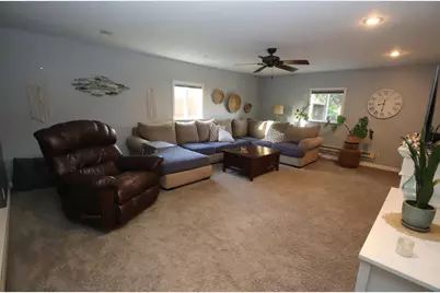 2021  Broadway St, New Holstein, WI 53061 - Photo 7