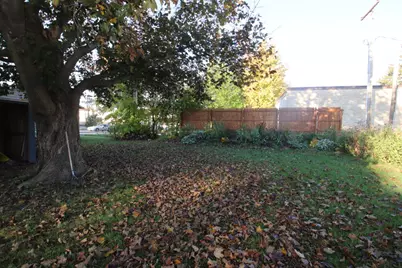 2021  Broadway St, New Holstein, WI 53061 - Photo 25