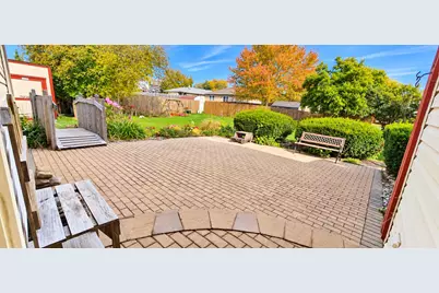 4932  Regal Ct, Racine, WI 53406 - Photo 9