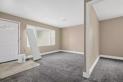 5809 N 70th St, Milwaukee, WI 53218 - Photo 9
