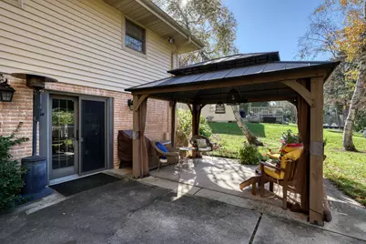 830 W Badger Ln, West Bend, WI 53095 - Photo 11