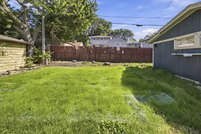 1336 S 92nd St, West Allis, WI 53214 - Photo 33