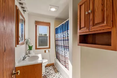 4901 W Howard Ave, Milwaukee, WI 53220 - Photo 11