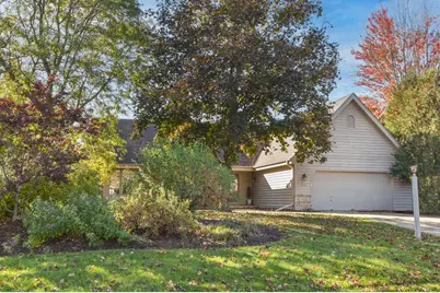 N53W14231  Invery Dr, Menomonee Falls, WI 53051 - Photo 3
