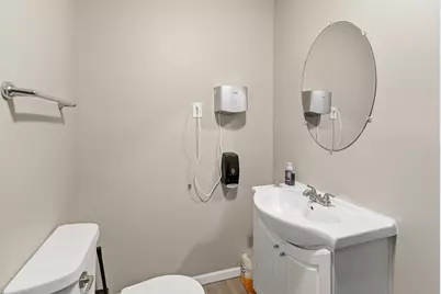 4719 W Fond Du Lac Ave, Milwaukee, WI 53216 - Photo 9