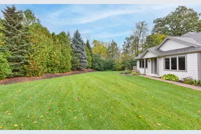 N161W18878  Heather Lynn Cir, Jackson, WI 53037 - Photo 37