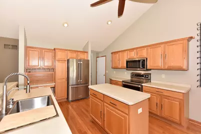 N161W18878  Heather Lynn Cir, Jackson, WI 53037 - Photo 13