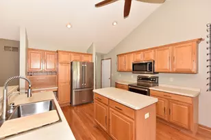 N161W18878 Heather Lynn Cir, Jackson, WI 53037 - Photo 13