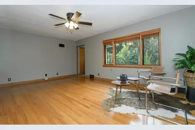 221 N Story Pkwy, Milwaukee, WI 53208 - Photo 13