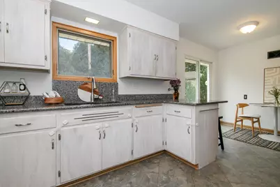 221 N Story Pkwy, Milwaukee, WI 53208 - Photo 21