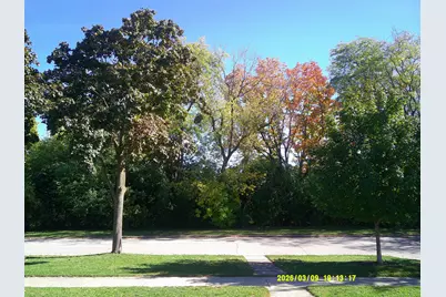 221 N Story Pkwy, Milwaukee, WI 53208 - Photo 43