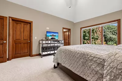 574  Lac La Belle Dr, Lac La Belle, WI 53066 - Photo 61