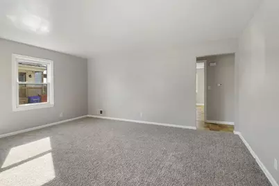 6912  26th Ave, Kenosha, WI 53143 - Photo 5
