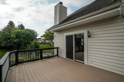 3205 S Ridgecrest Ct, New Berlin, WI 53151 - Photo 5