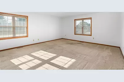 3205 S Ridgecrest Ct, New Berlin, WI 53151 - Photo 23