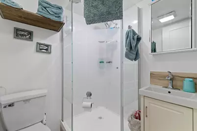 942  Carey St, Lake Geneva, WI 53147 - Photo 29