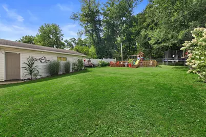 942  Carey St, Lake Geneva, WI 53147 - Photo 21