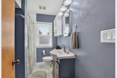 2021  79th St, Kenosha, WI 53143 - Photo 13