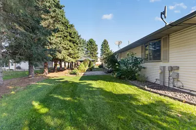 877  North St, Brownsville, WI 53006 - Photo 29