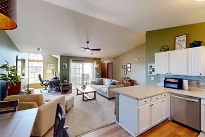 1600  Commonwealth Dr #1, Fort Atkinson, WI 53538 - Photo 9