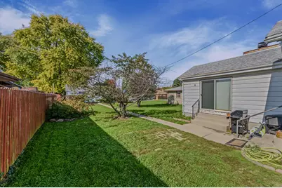 4303 S Nicholson Ave, Saint Francis, WI 53235 - Photo 5