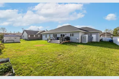 1615  Cherry Ln, Holmen, WI 54636 - Photo 31