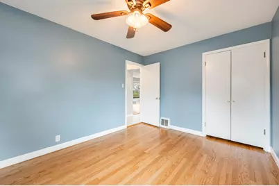 3055 N 81st St, Milwaukee, WI 53222 - Photo 11